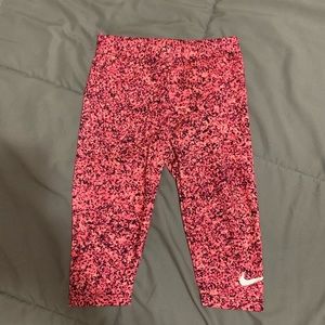 3T black and pink Nike leggings